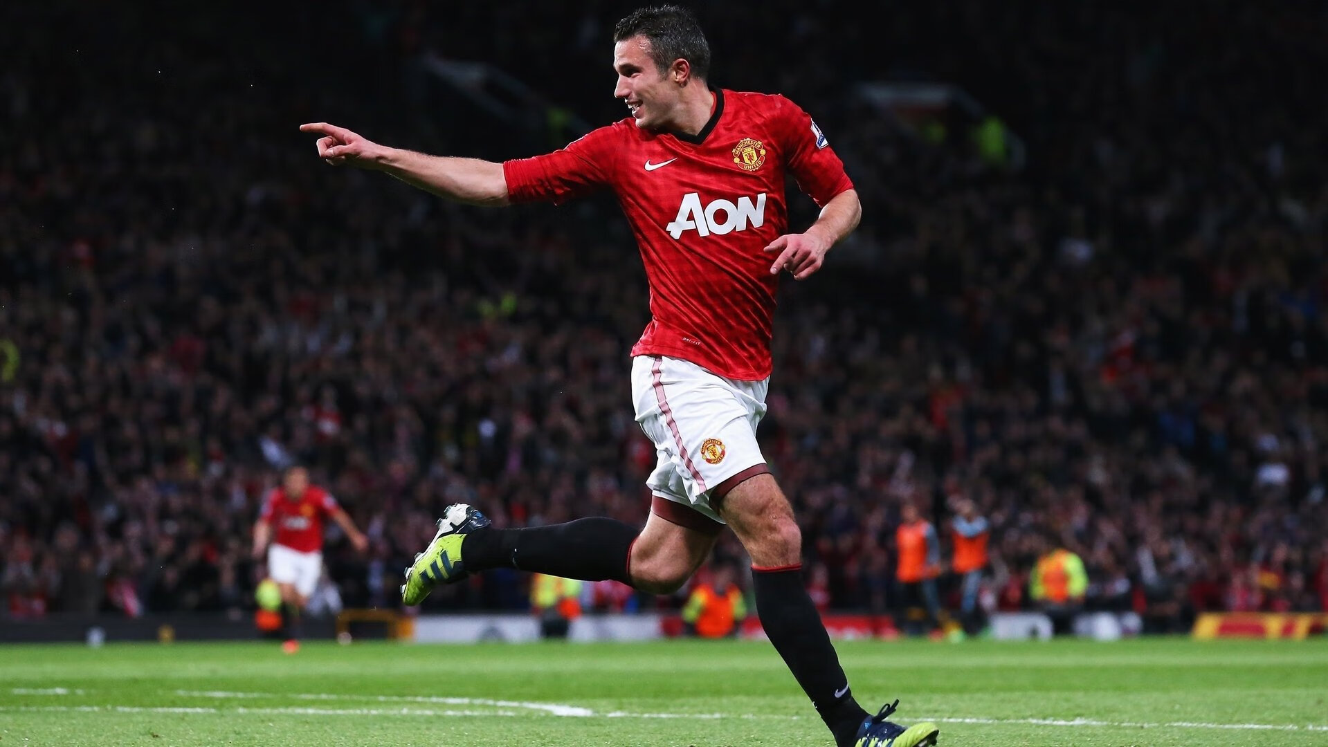 尤文老将的稳重真是宝贵,全队靠他镇住,尤文新任主帅