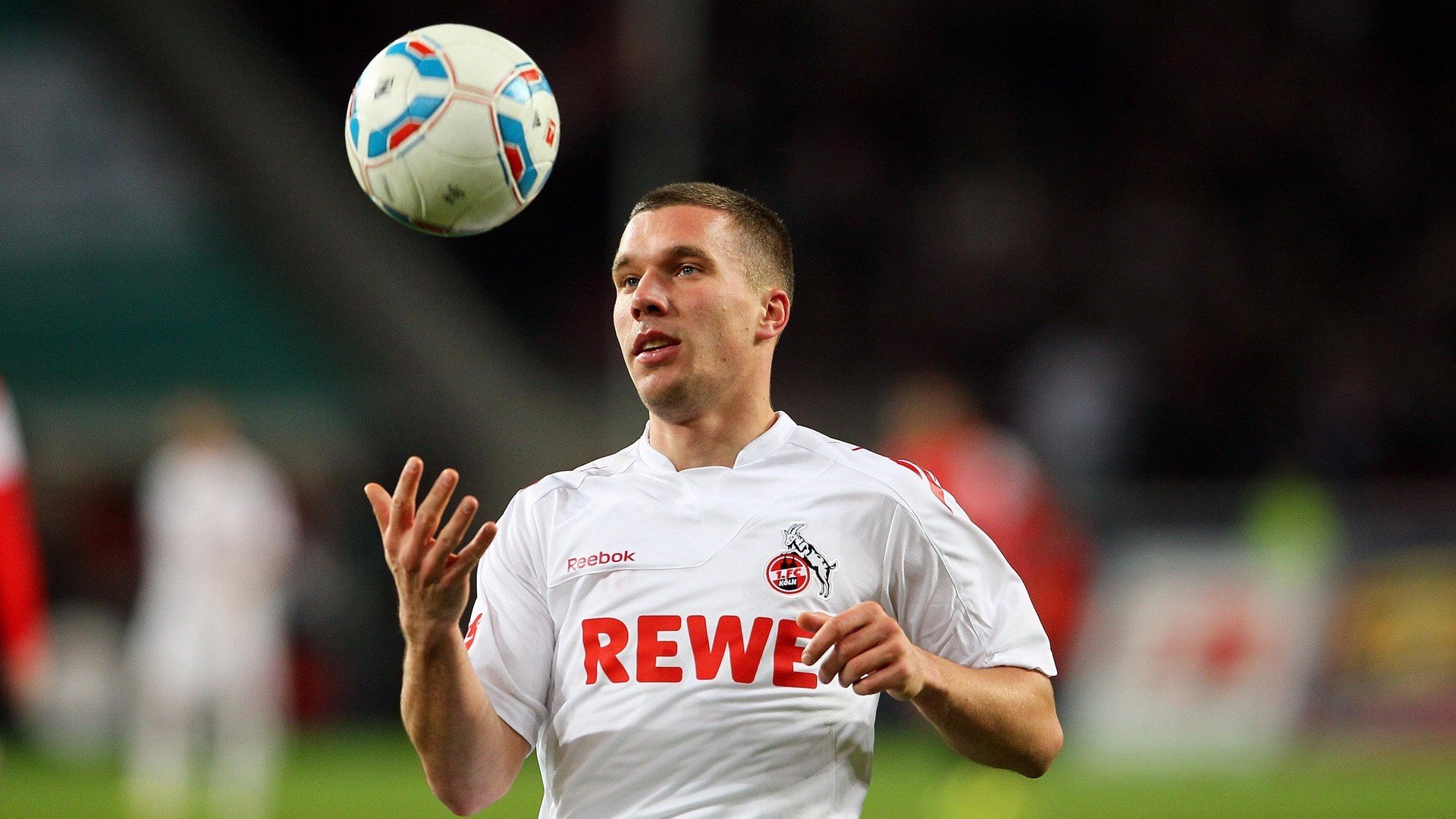 姆伯莫为曼联注入活力，与阿马德化学反应佳，阿拉姆马哈莫德